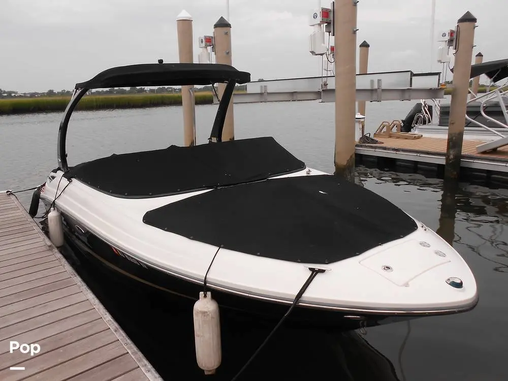 2014 Sea Ray 230 slx