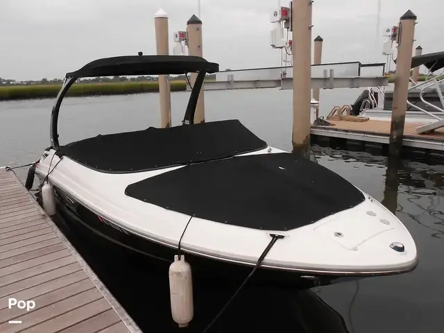 Sea Ray 230 Slx