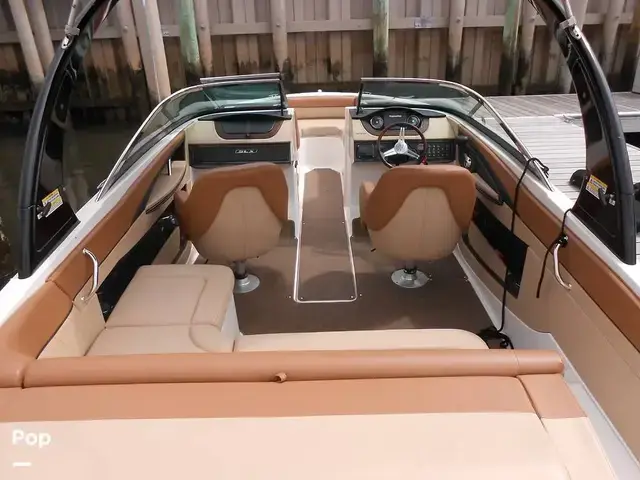 Sea Ray 230 Slx