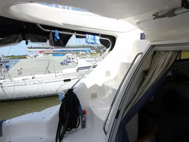 Sealine 350 Flybridge