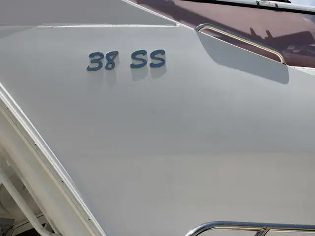 Carver 38 Super Sport