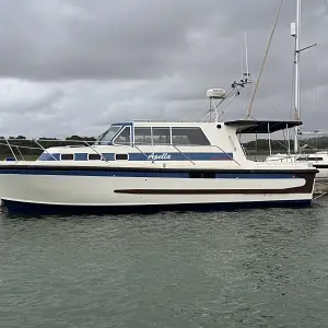 1990 Aquastar Oceanranger 33