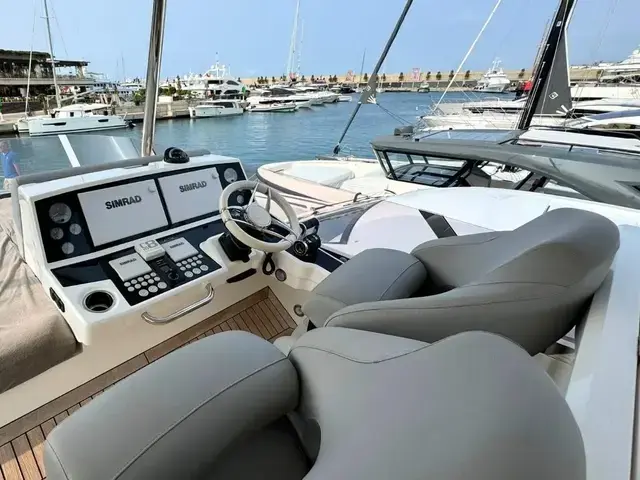 Sunseeker Manhattan 66