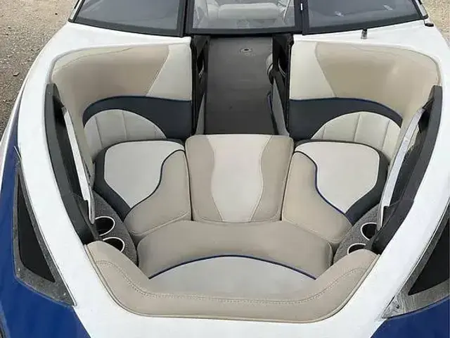 Malibu Wakesetter 23LSV