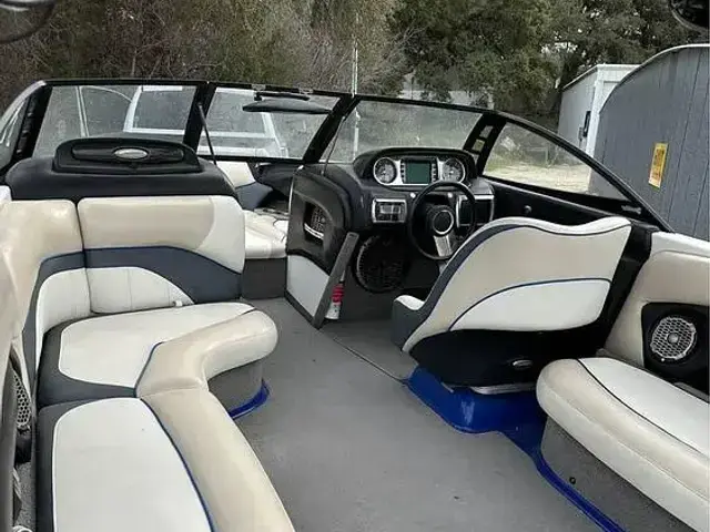 Malibu Wakesetter 23LSV