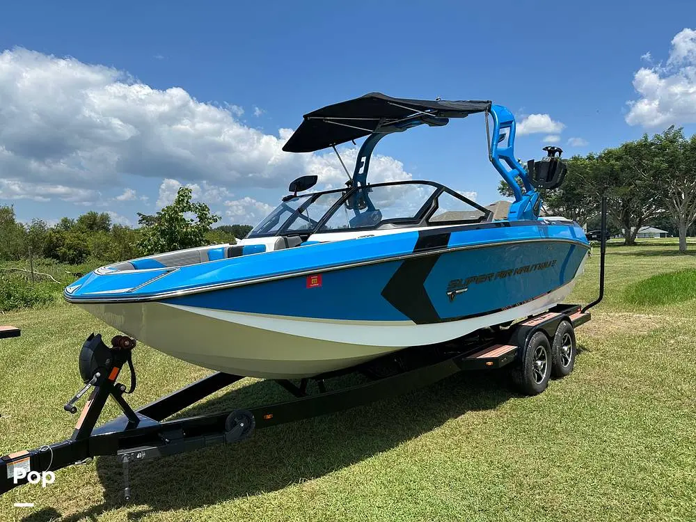 2020 Nautique g21