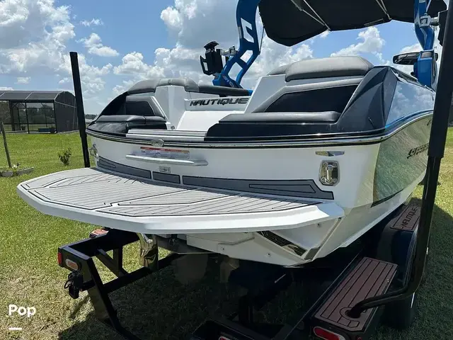 Nautique Boats G21