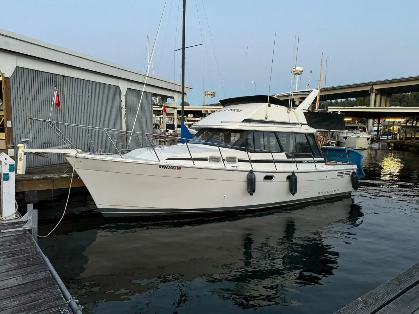 1991 Bayliner 3288 motoryacht