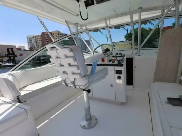 Luhrs 32 Open