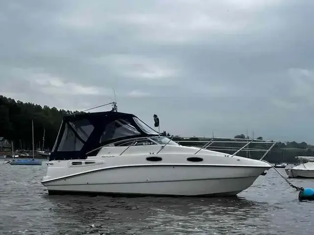 Sealine S23 Sports Cruiser