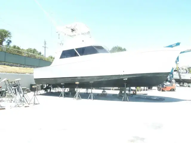 Hatteras Convertible