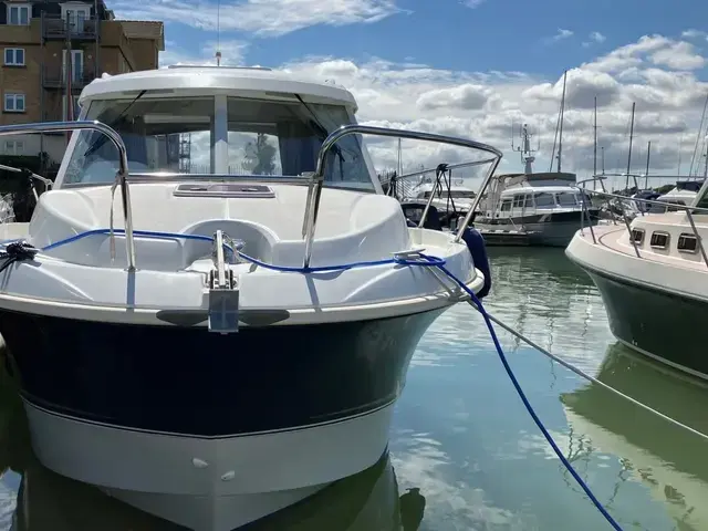 Beneteau Antares 8