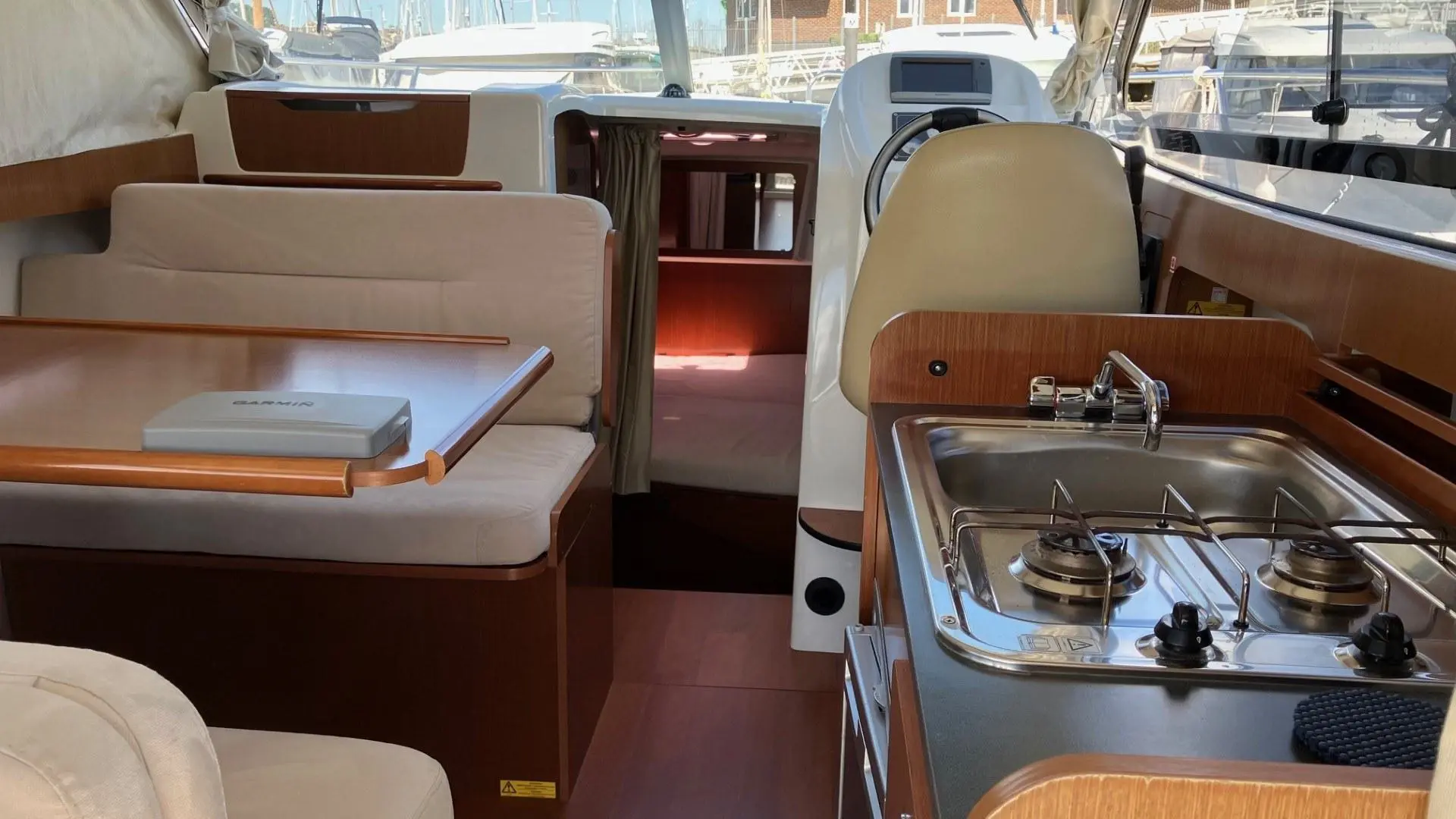 2011 Beneteau antares 8