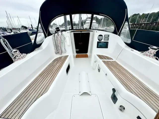 Beneteau Oceanis Clipper 323