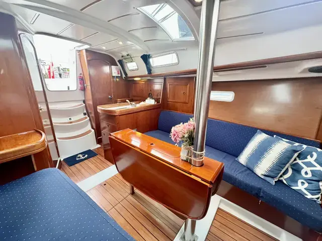 Beneteau Oceanis Clipper 323