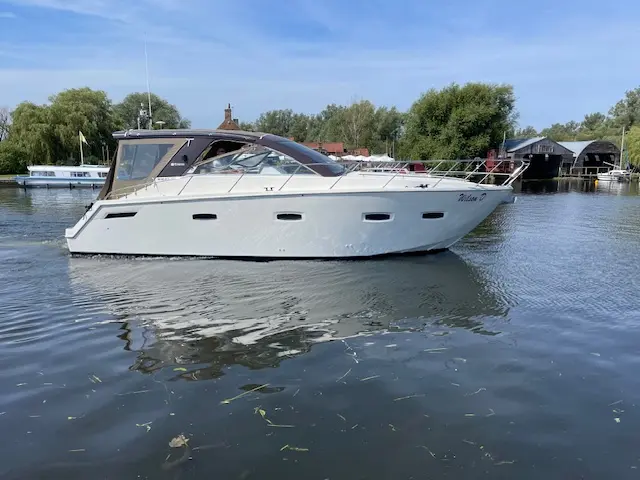 2009 Sealine sc35