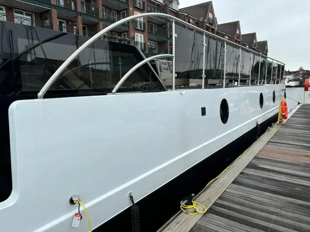 Aquarius 65' Widebeam Eurocruiser