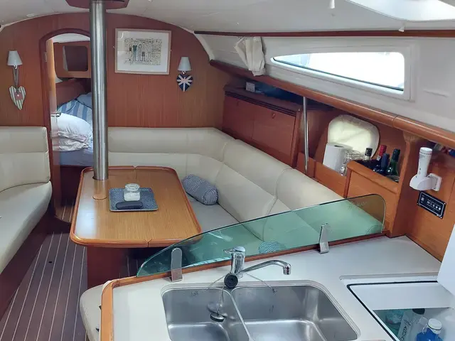 Jeanneau Sun Odyssey 35 Lift Keel