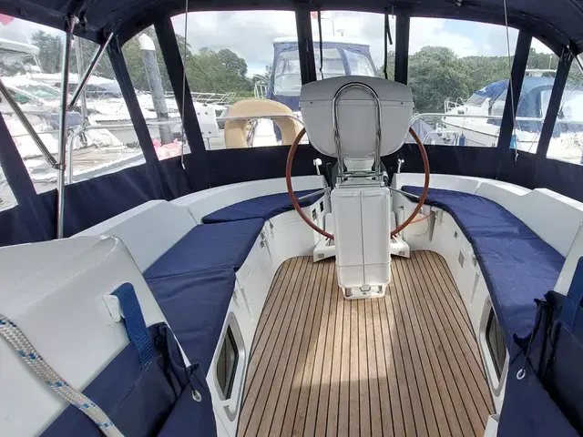 Jeanneau Sun Odyssey 35 Lift Keel