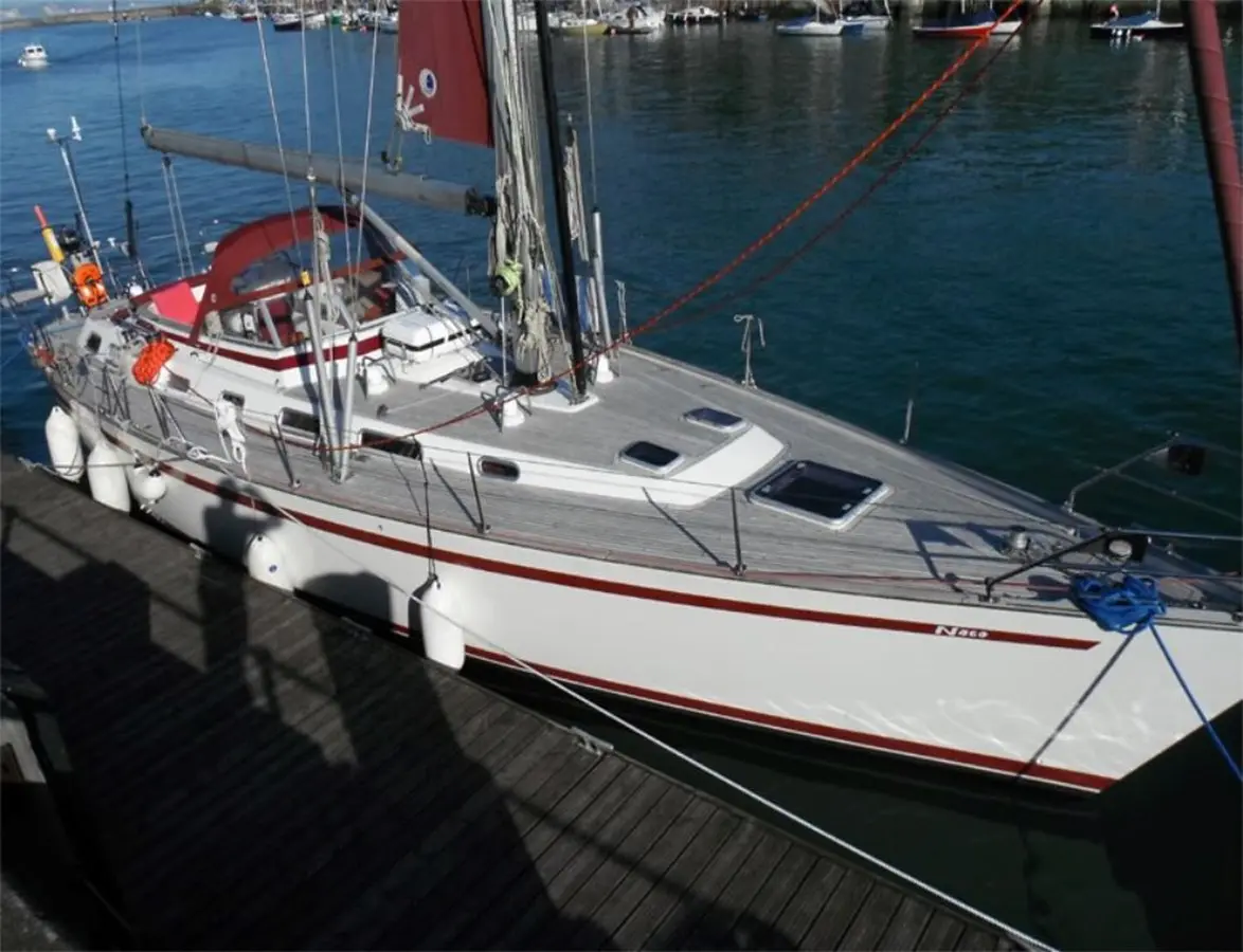 2001 Mediterranean 460