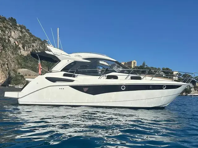 Galeon 305 HTS