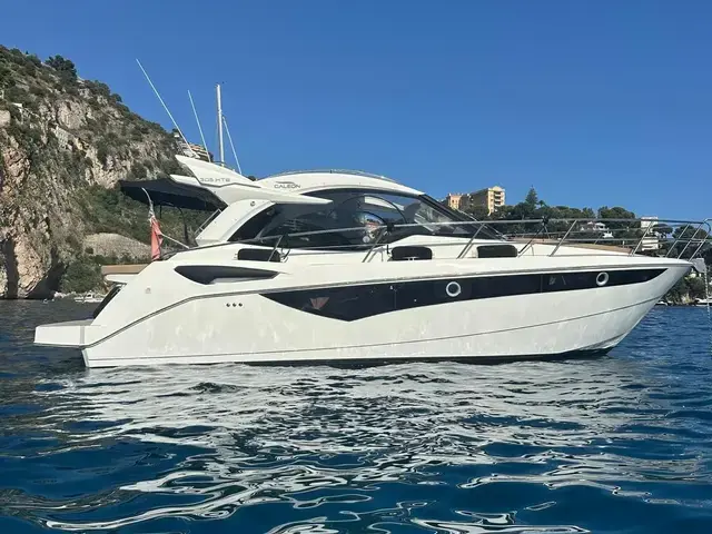 Galeon 305 HTS