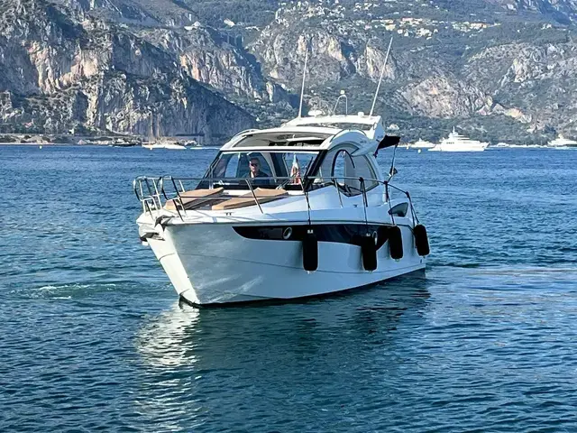 Galeon 305 HTS