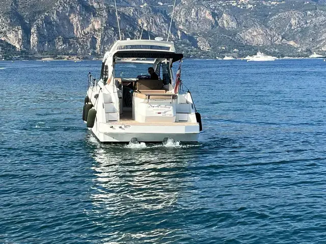 Galeon 305 HTS