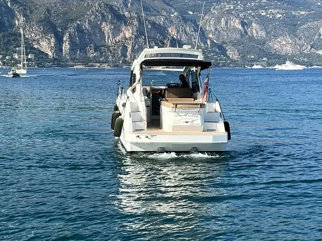 Galeon 305 HTS