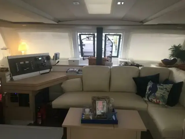 Fountaine Pajot Lucia 40