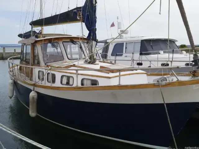 Nauticat 33