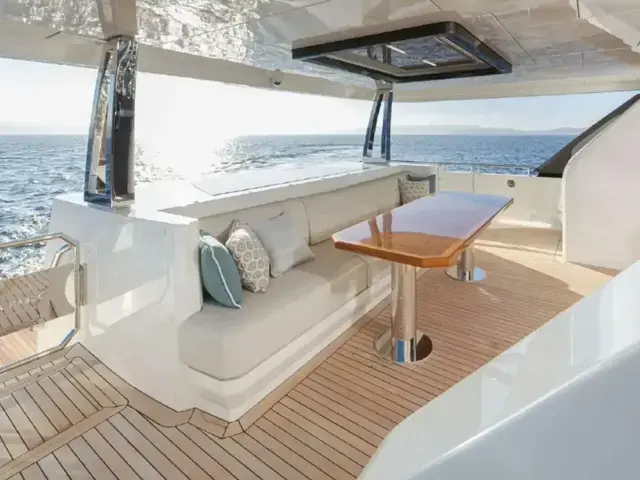 Ocean Alexander 90R