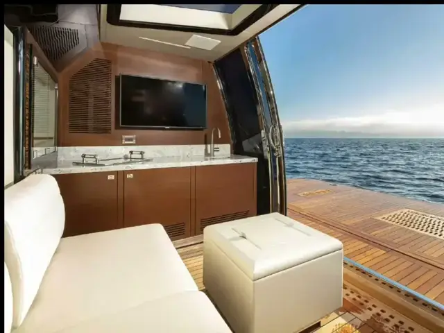 Ocean Alexander 90R