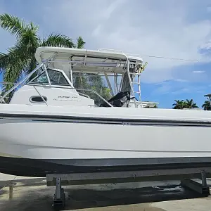 2002 Boston Whaler 290 Outrage