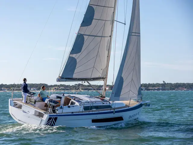 Dufour 37' for sale in United States of America for $329,000 (£249,173)