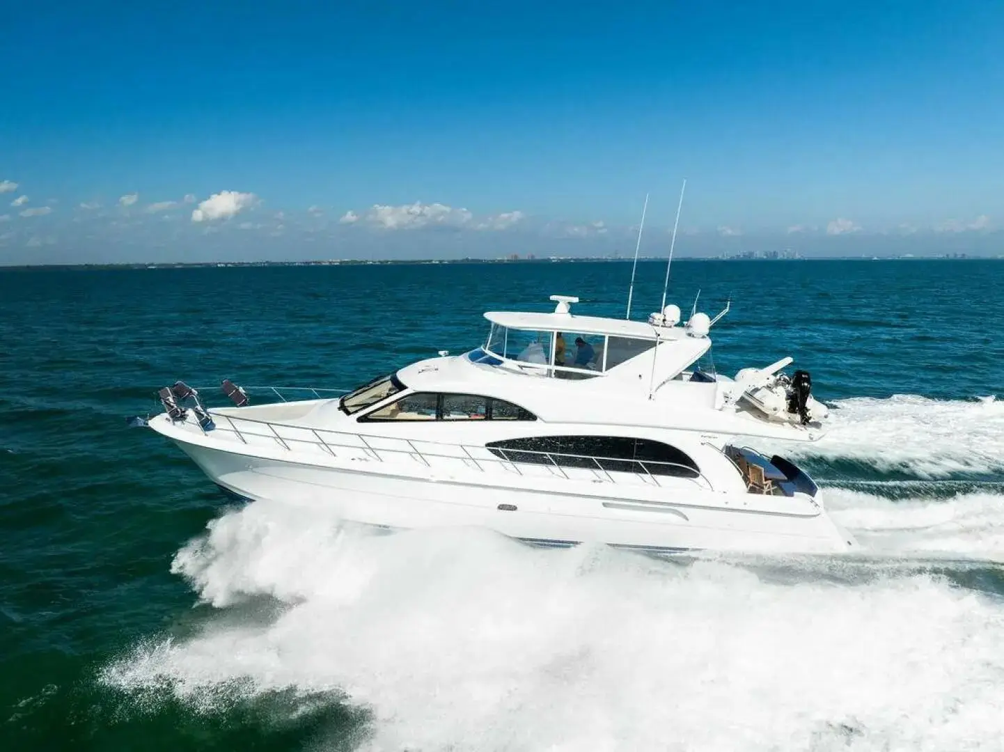 2008 Hatteras 64 motor yacht