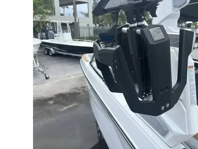 Nautique Boats G25