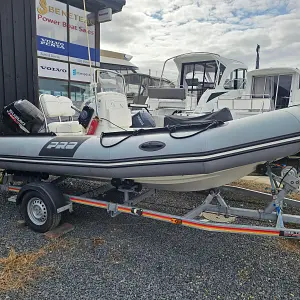 2009 Zodiac Pro 12 Man