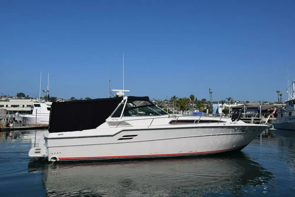 1985 Sea Ray 460 express cruiser