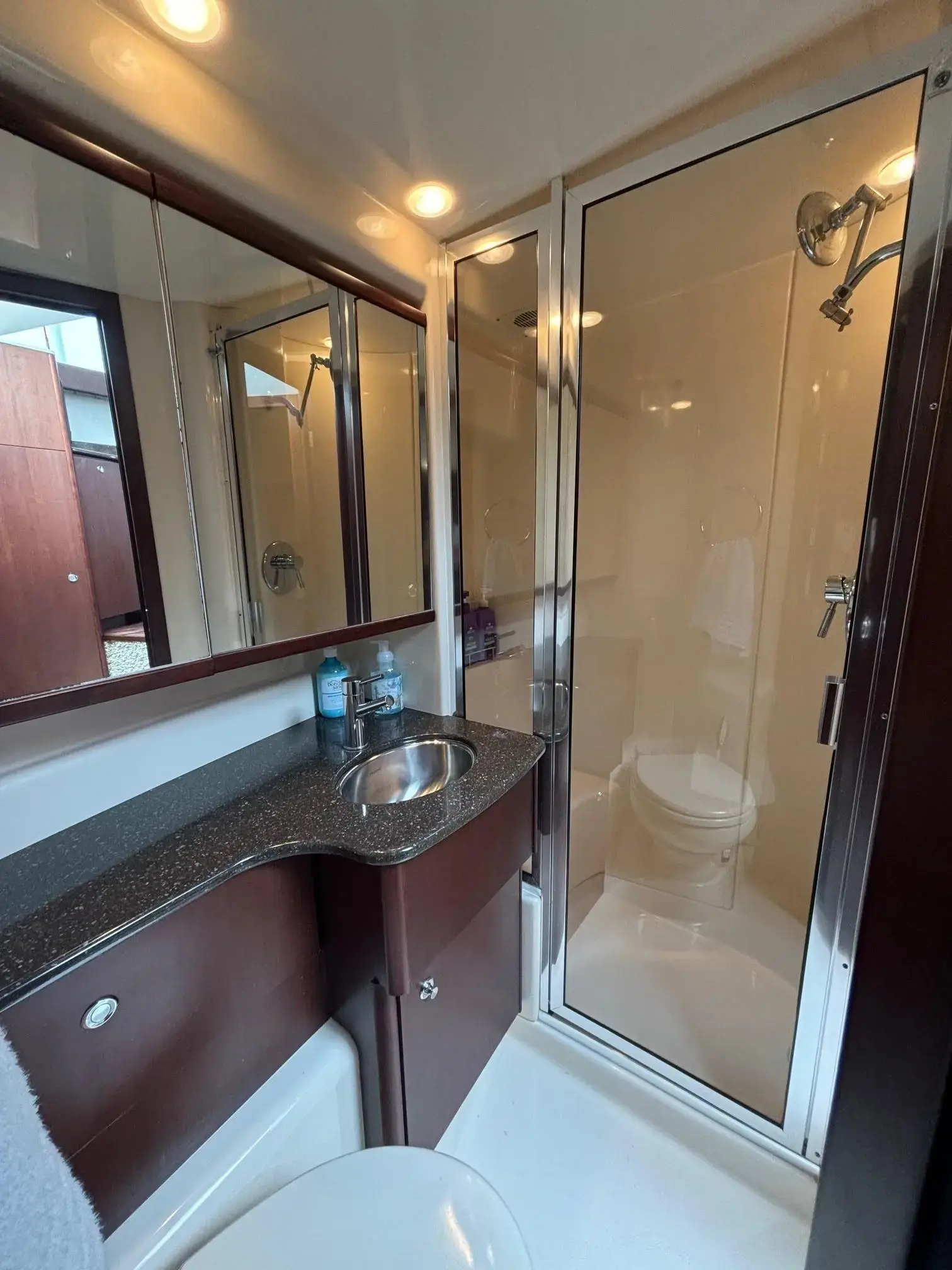 2012 Meridian 341