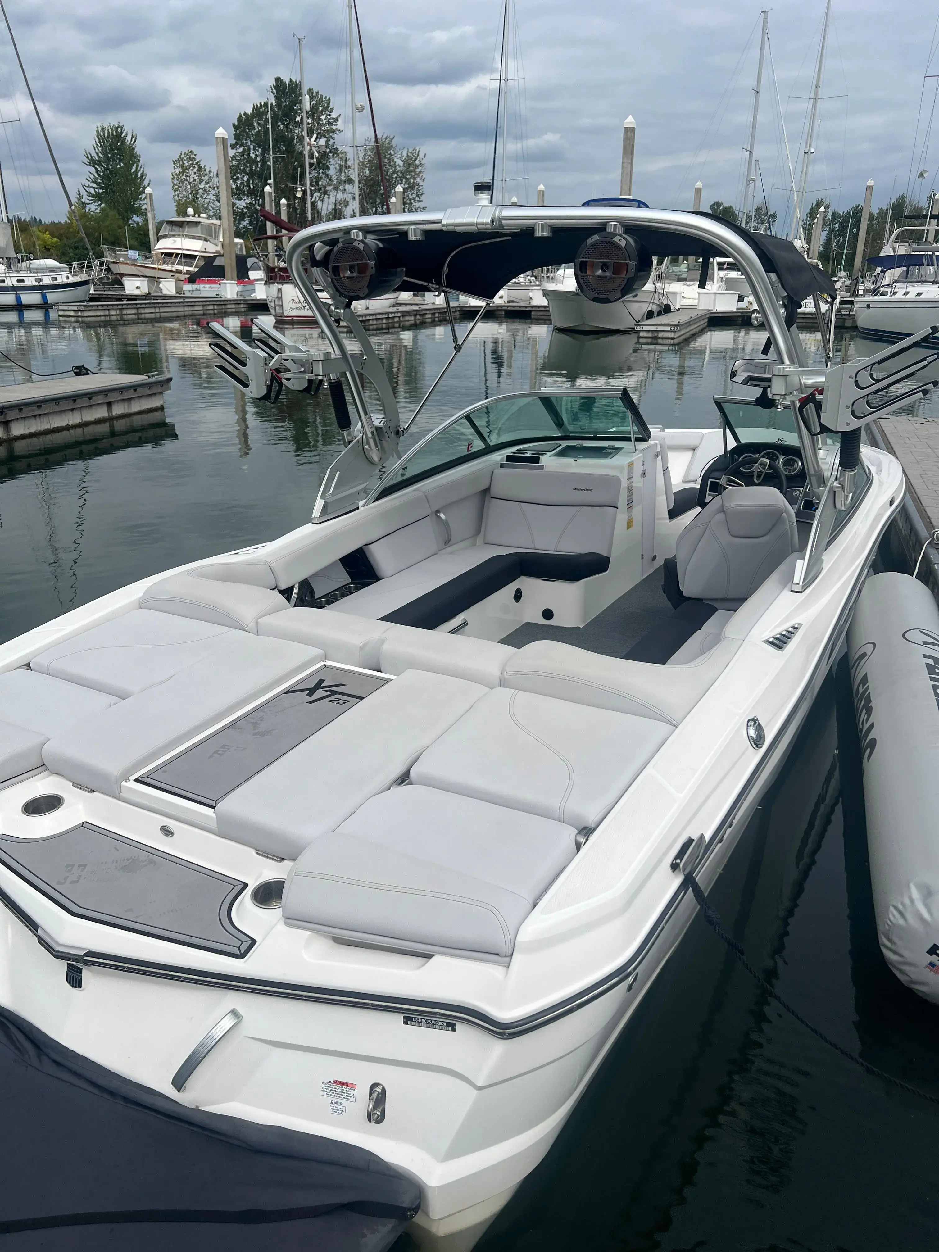 2020 Mastercraft xt-23