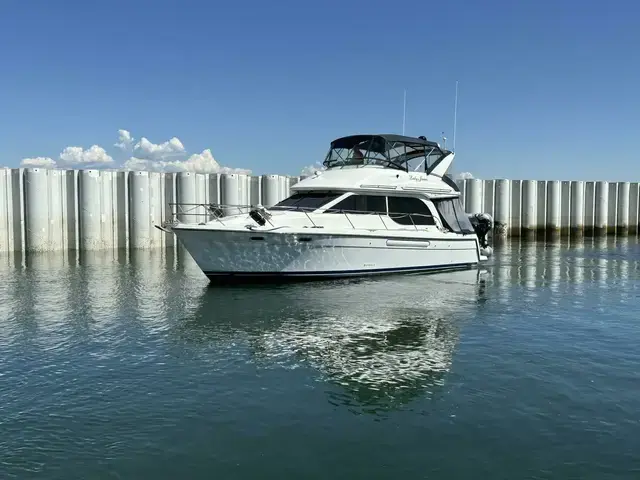 Bayliner 3788 Command Bridge Motoryacht