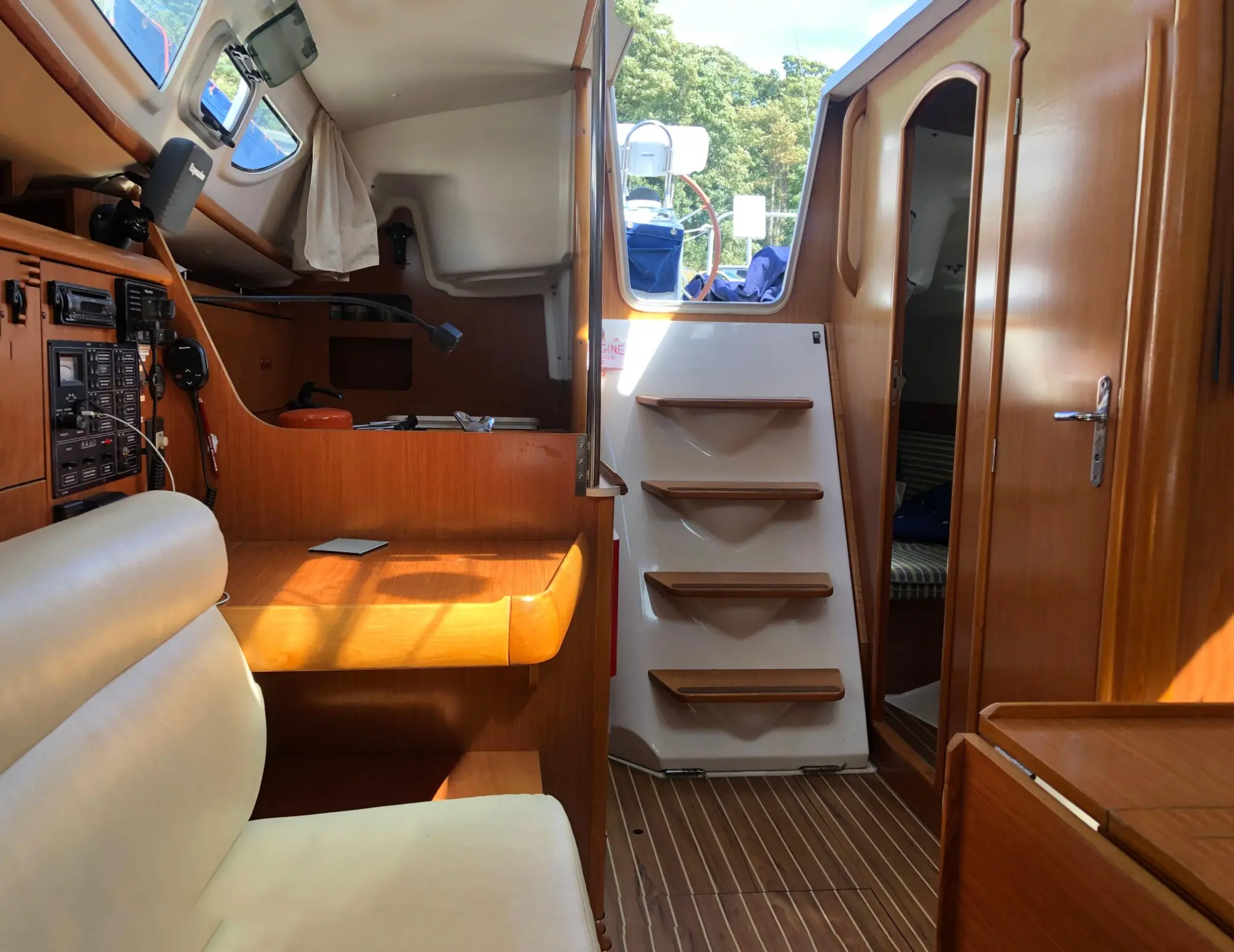 2005 Jeanneau sun odyssey 32