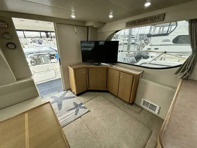 Bayliner 3788 Command Bridge Motoryacht