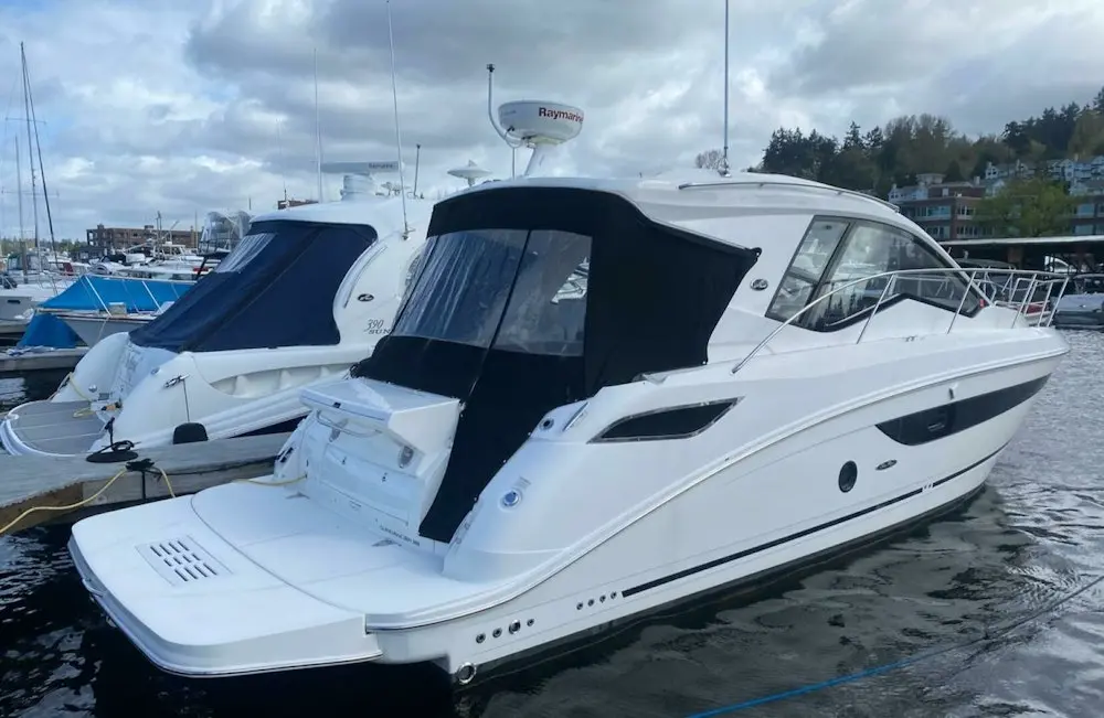 2017 Sea Ray sundancer 350 coupe