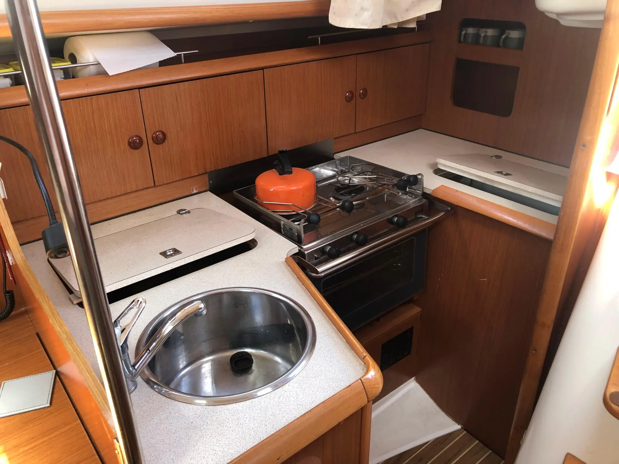 2005 Jeanneau sun odyssey 32