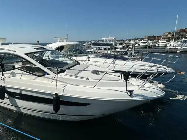 Sea Ray Sundancer 350 Coupe