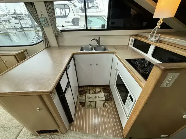 Bayliner 3788 Command Bridge Motoryacht