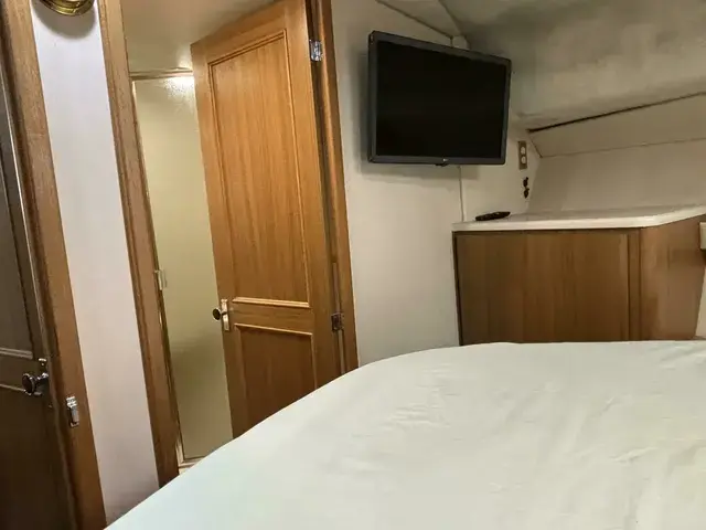 Bayliner 3788 Command Bridge Motoryacht