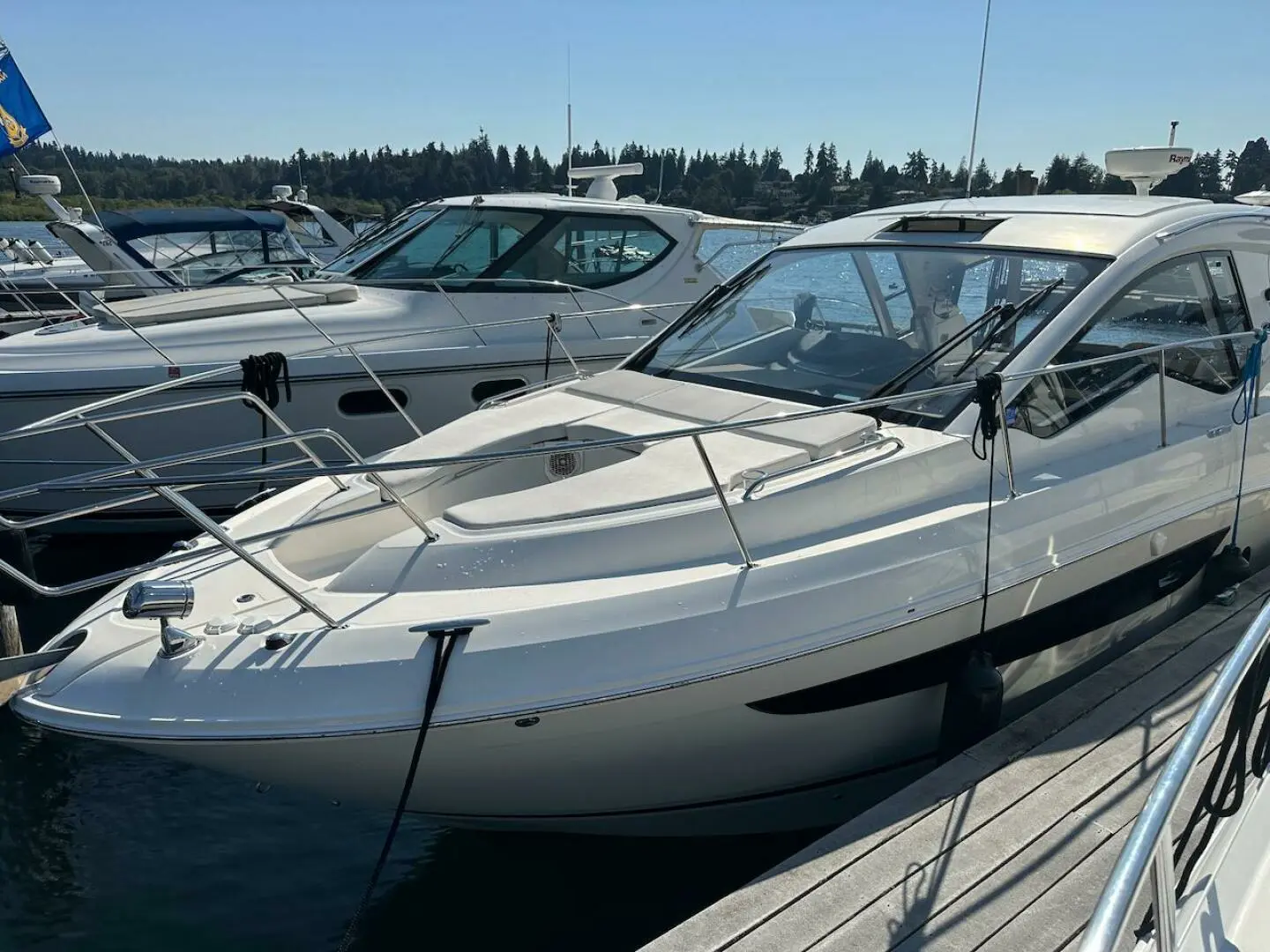 2017 Sea Ray sundancer 350 coupe